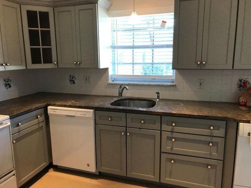 845 Salem Ln - Photo 2 of 8