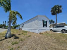 featured image of 447 Suwanee Dr #2008