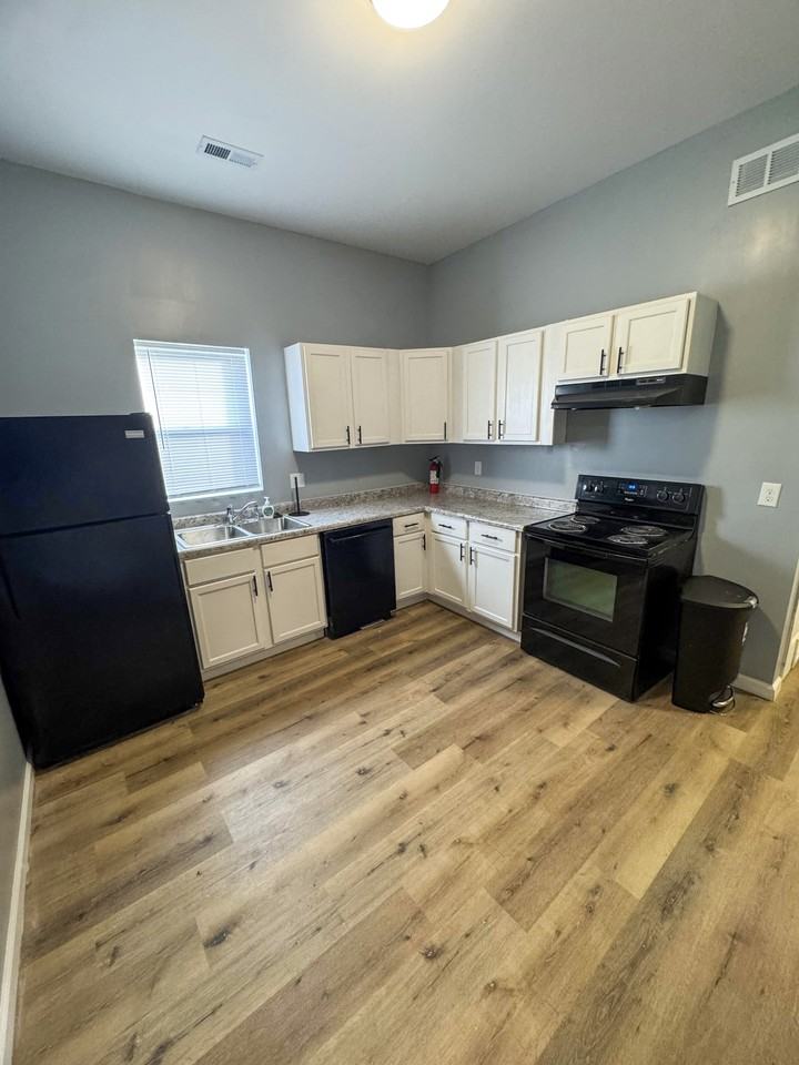 Orange St - Photo 4 of 6