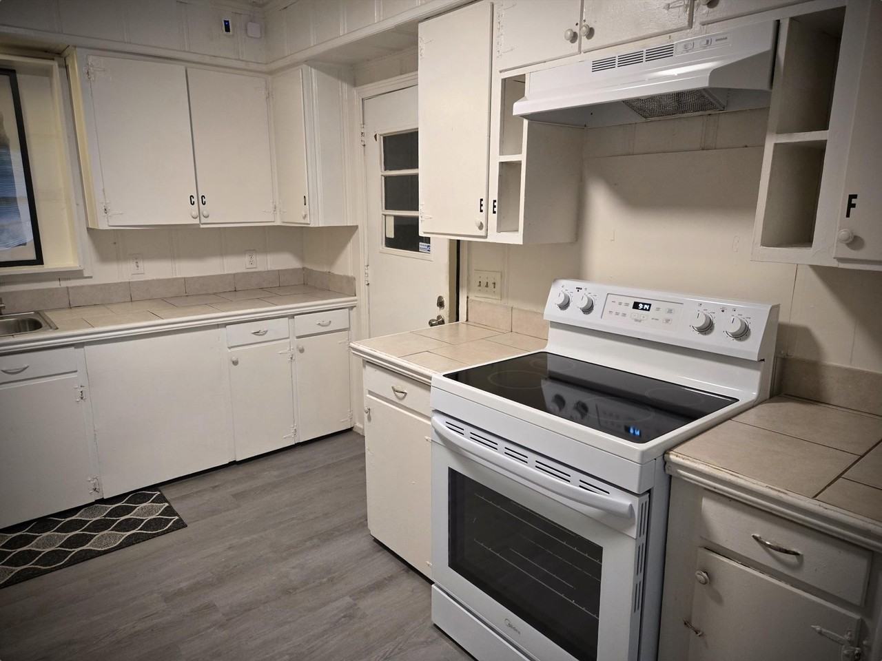 Carmel Ave - Photo 5 of 11