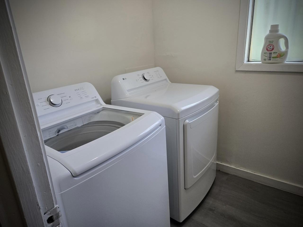 Carmel Ave - Photo 7 of 11