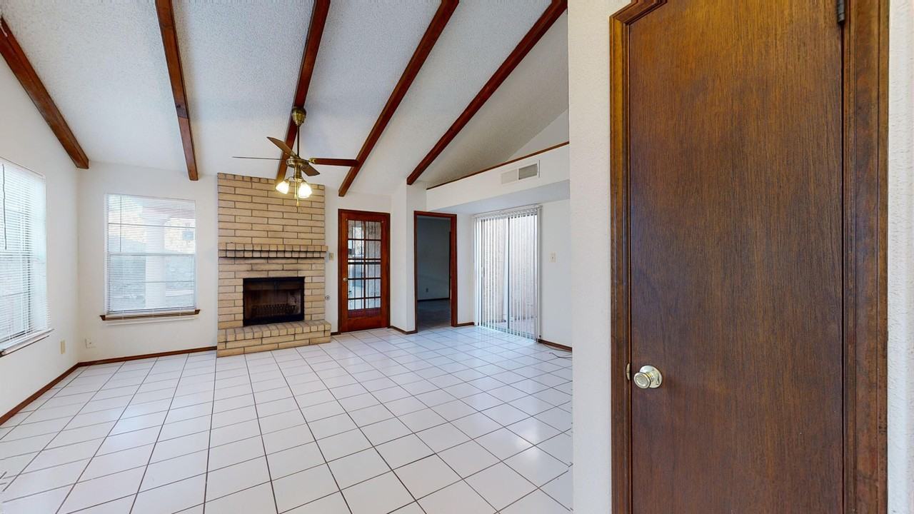 909 Tepic Dr - Photo 6 of 28