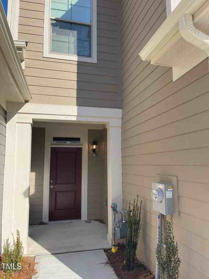 852 Money Island Pl - Photo 2 of 34