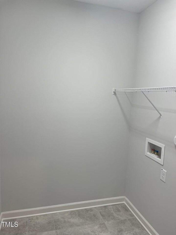 852 Money Island Pl - Photo 7 of 34