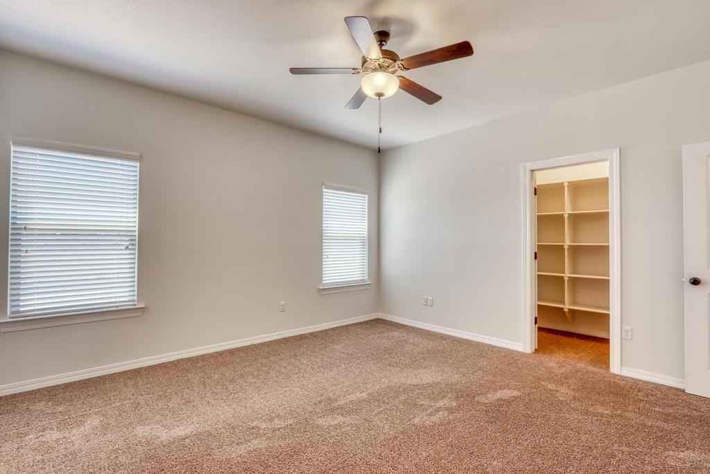 14334 Loma Esmeralda Dr - Photo 4 of 44