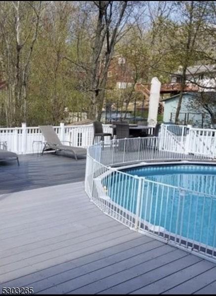 5 Wagonwheel Rd - Photo 5 of 13