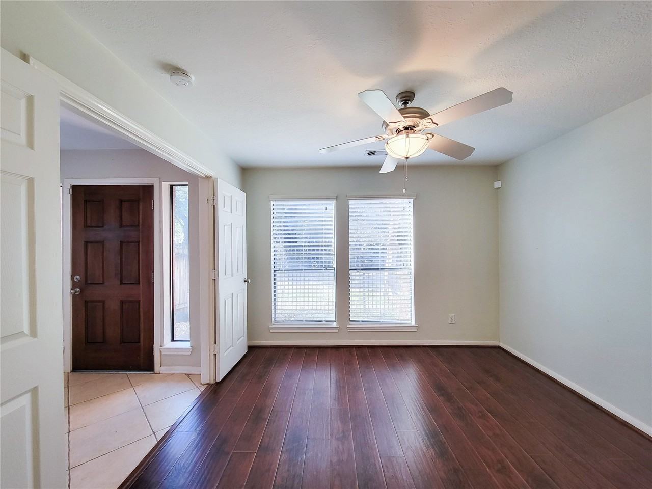 2717 La Branch St - Photo 3 of 23