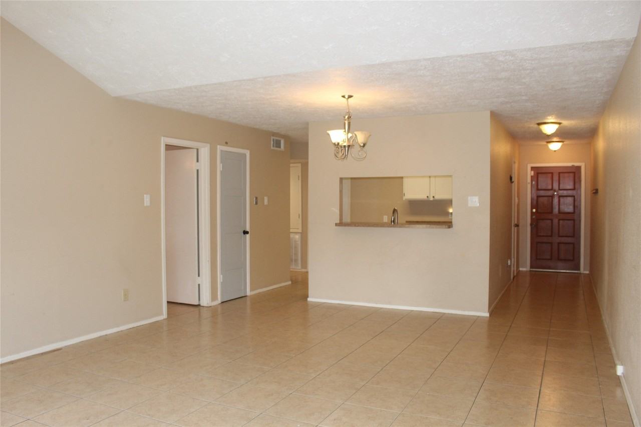 3314 Silverside Dr - Photo 4 of 16