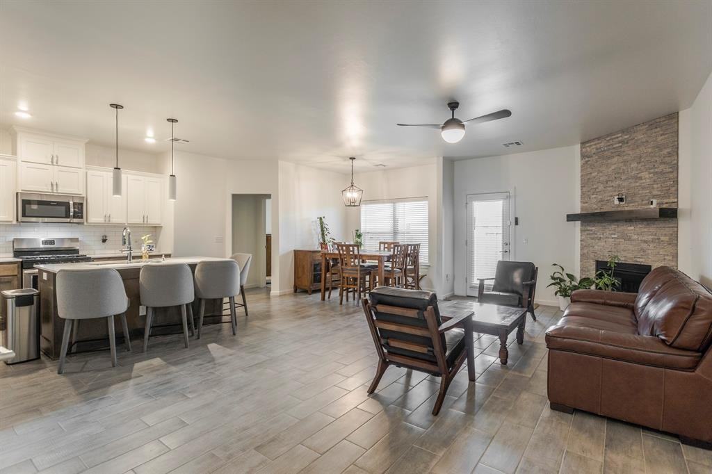 4700 Olivera St - Photo 5 of 28