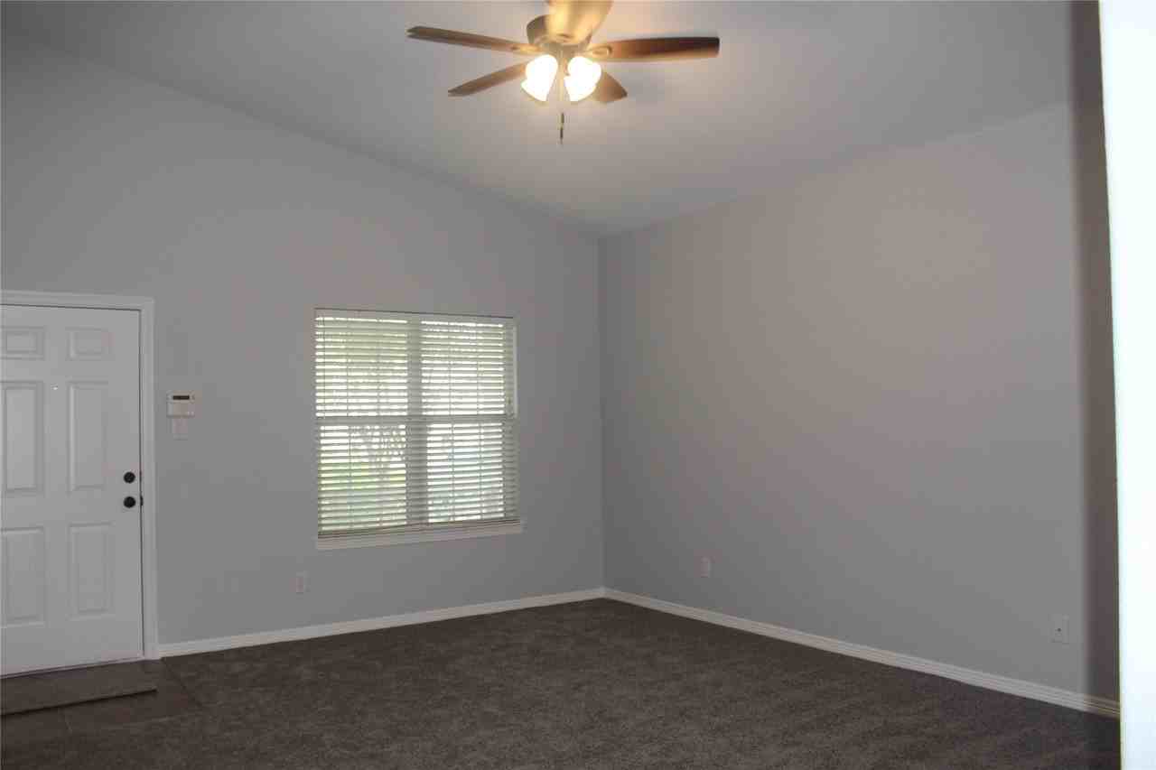 21339 Sweet Grass Ln - Photo 4 of 16