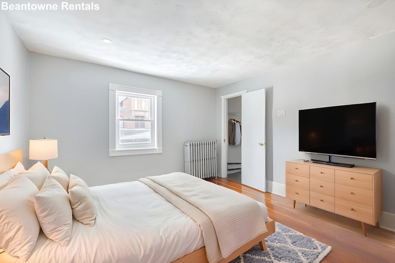 Mount Pleasant Ave #201 - Photo 4 of 10