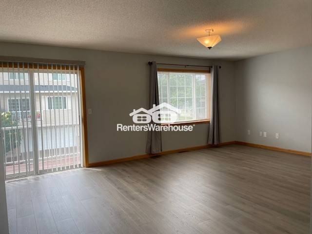 2541 Cobble Hill Ct #L - Photo 4 of 15