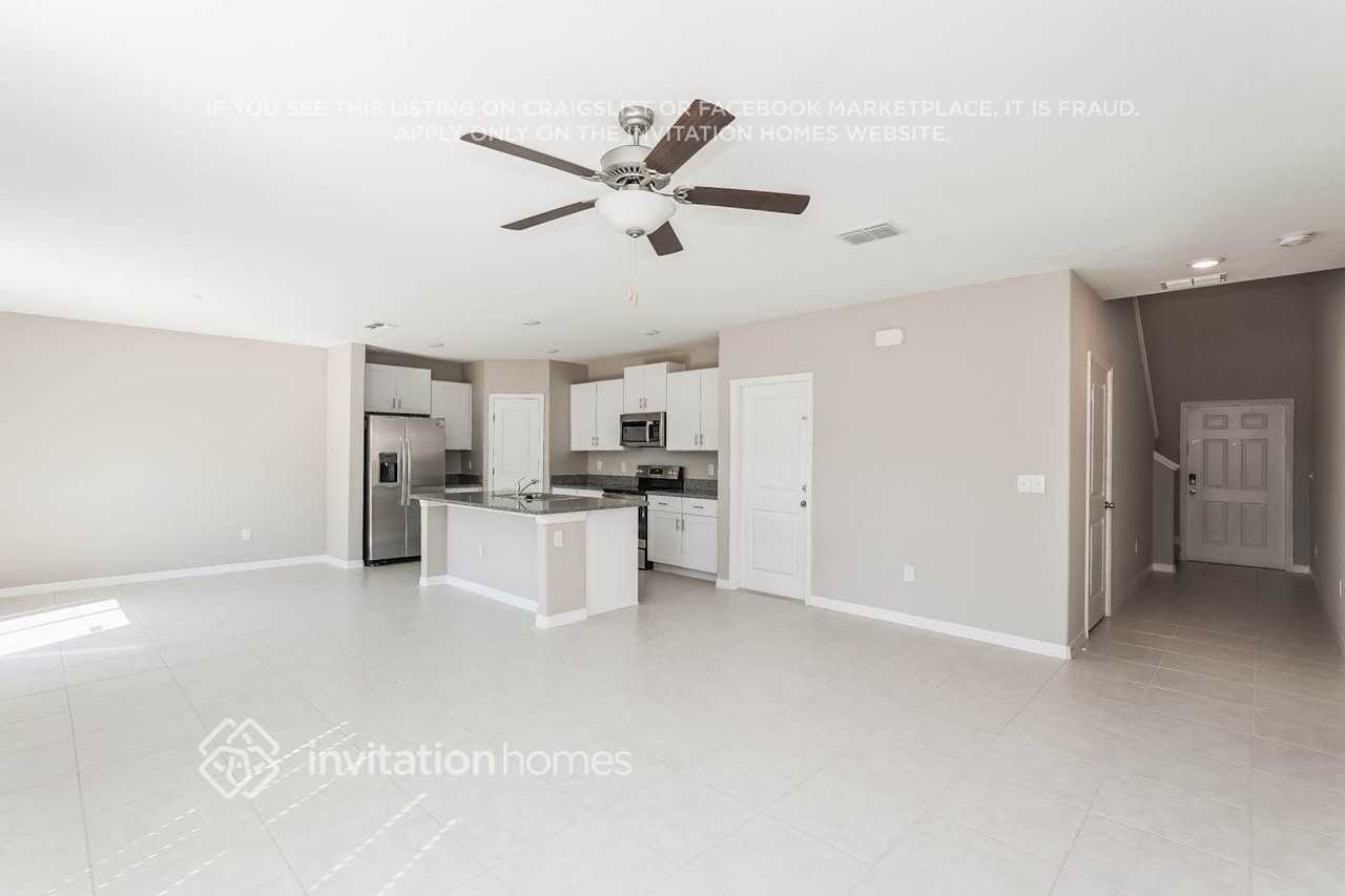 2251 Treesdale Avenue - Photo 4 of 18