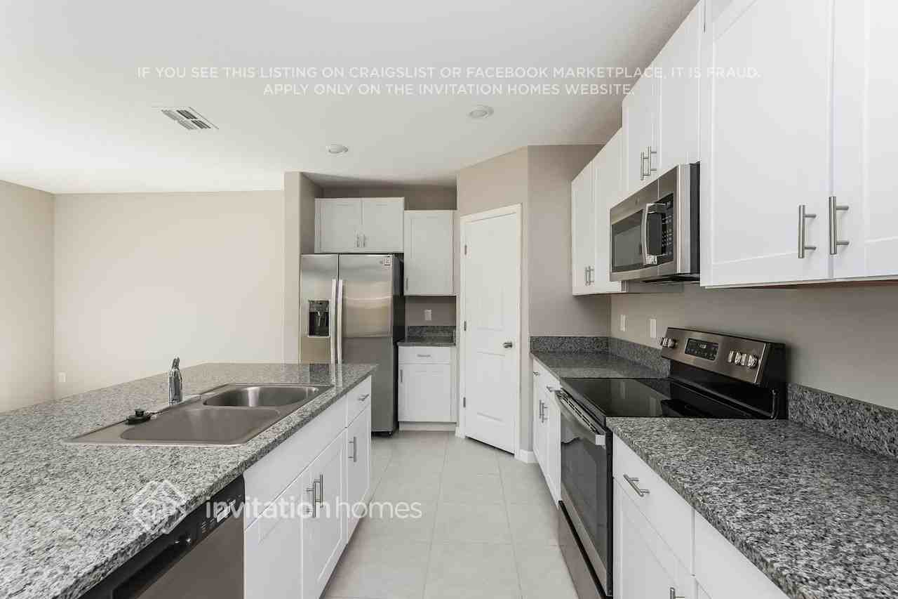 2251 Treesdale Avenue - Photo 7 of 18