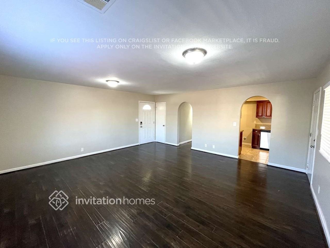 1025 Piedmont St - Photo 3 of 20