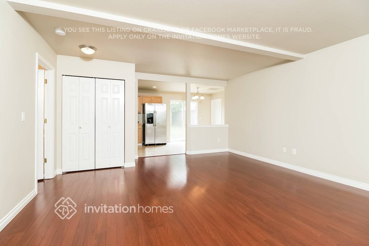 5109 60th Ave Ne - Photo 6 of 21