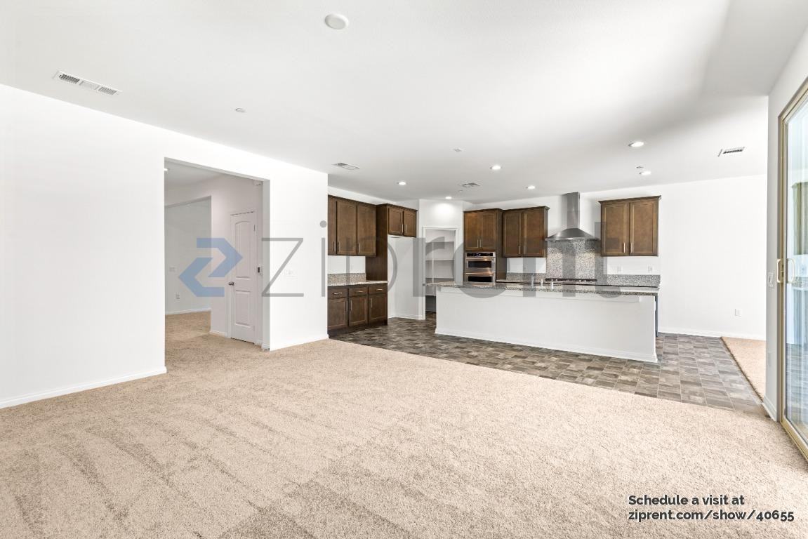 29695 Courage Ct - Photo 5 of 27