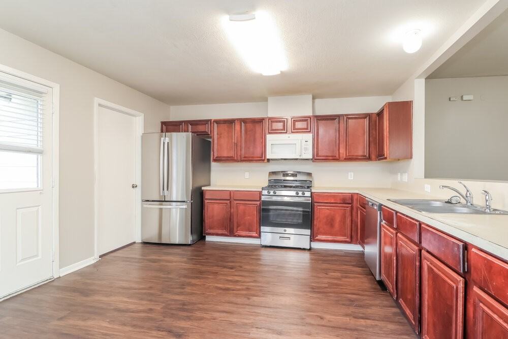 16207 Imperial Forest Ln - Photo 6 of 16