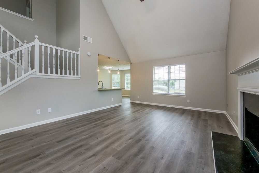 204 Biltmore Way - Photo 5 of 17