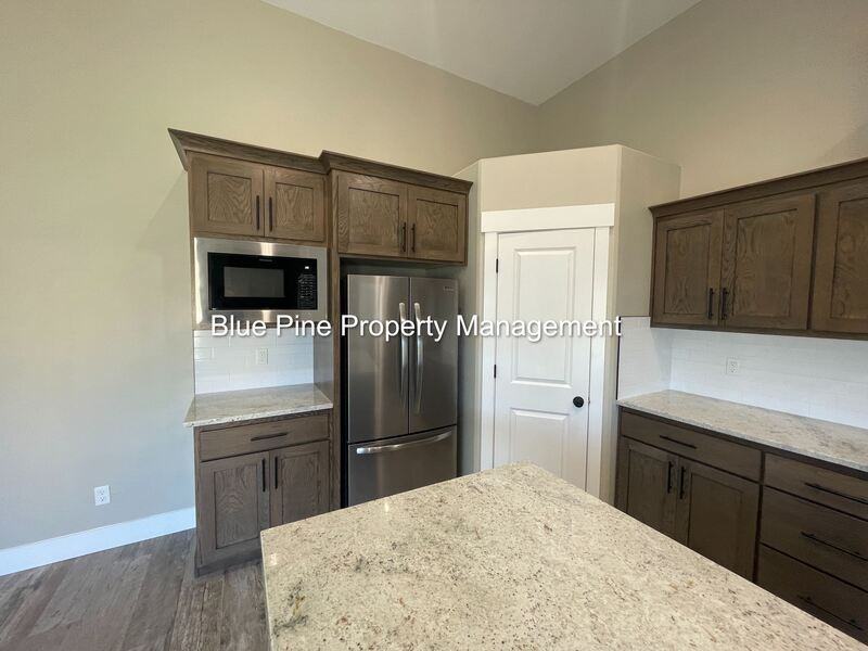 1507 47th St - Photo 6 of 34