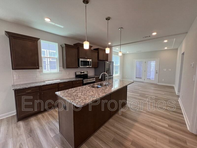 284 White Oak Garden Way - Photo 4 of 26