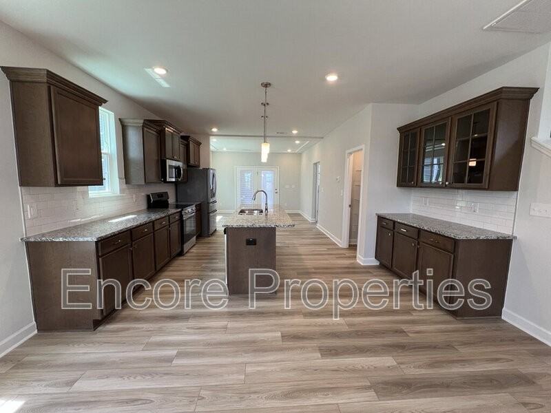 284 White Oak Garden Way - Photo 5 of 26