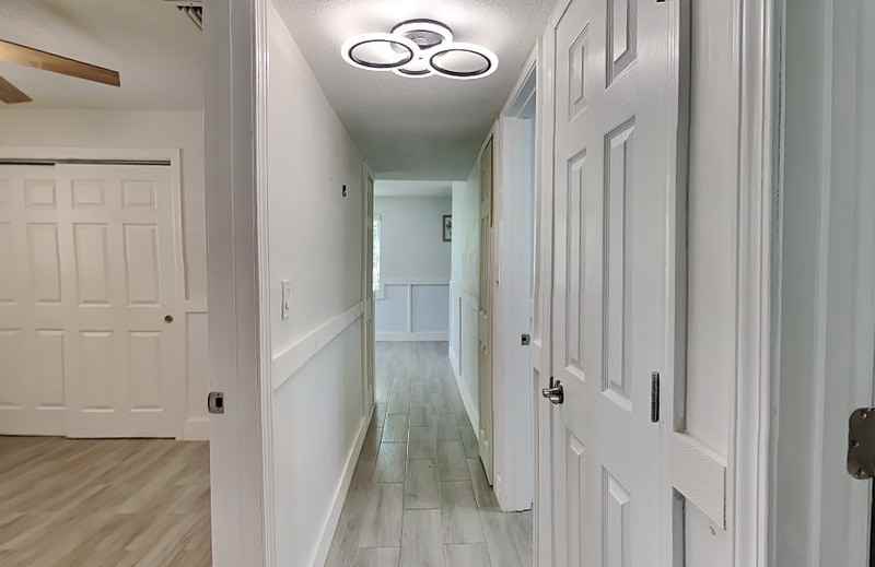 512 S Caroline St - Photo 2 of 23