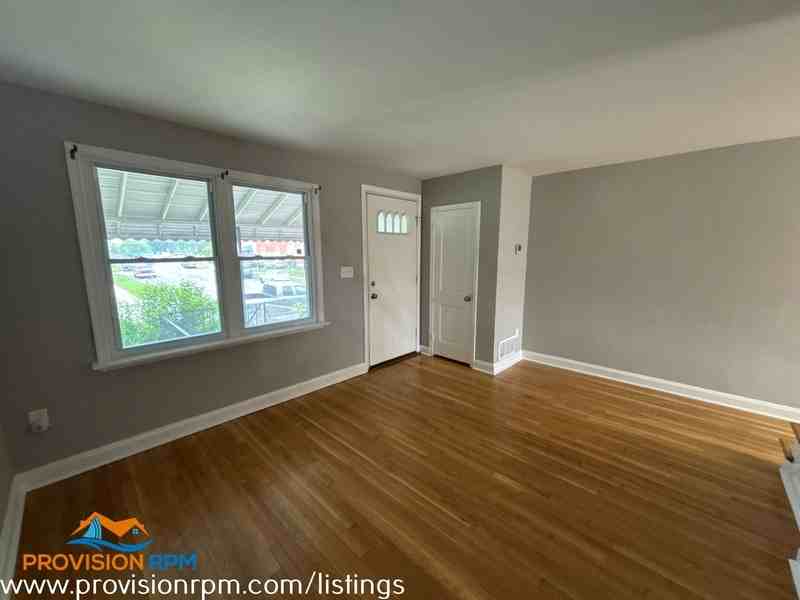 8532 Kavanagh Rd - Photo 3 of 19