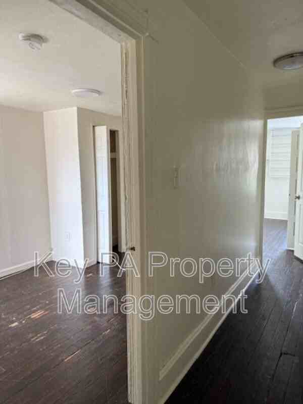 226 Charles St - Photo 4 of 7