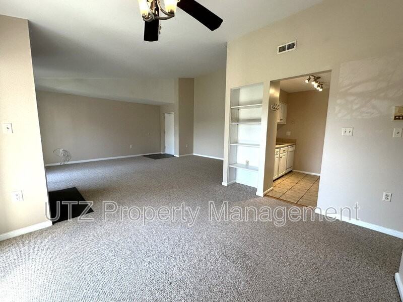 1111 Castle Harbour Way #3C - Photo 6 of 18