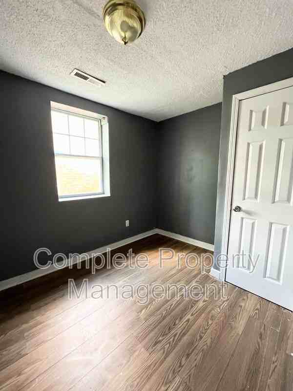 1117 42nd Place North - Photo 7 of 14