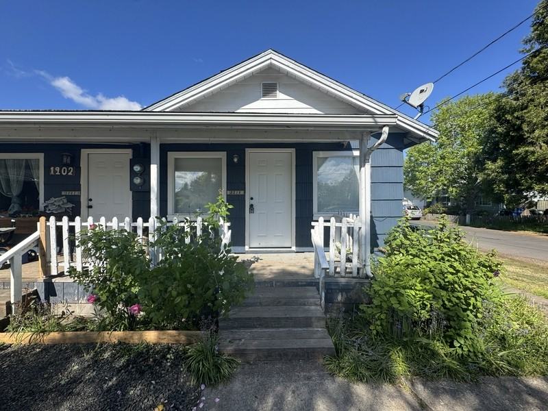 2210 W 19th Ave - Photo 3 of 23