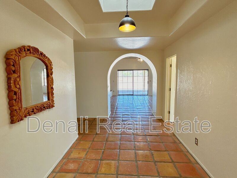 7821 S Avenida De Belleza - Photo 3 of 26