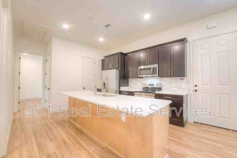 1010 N Parkway #102 - Photo 6 of 23