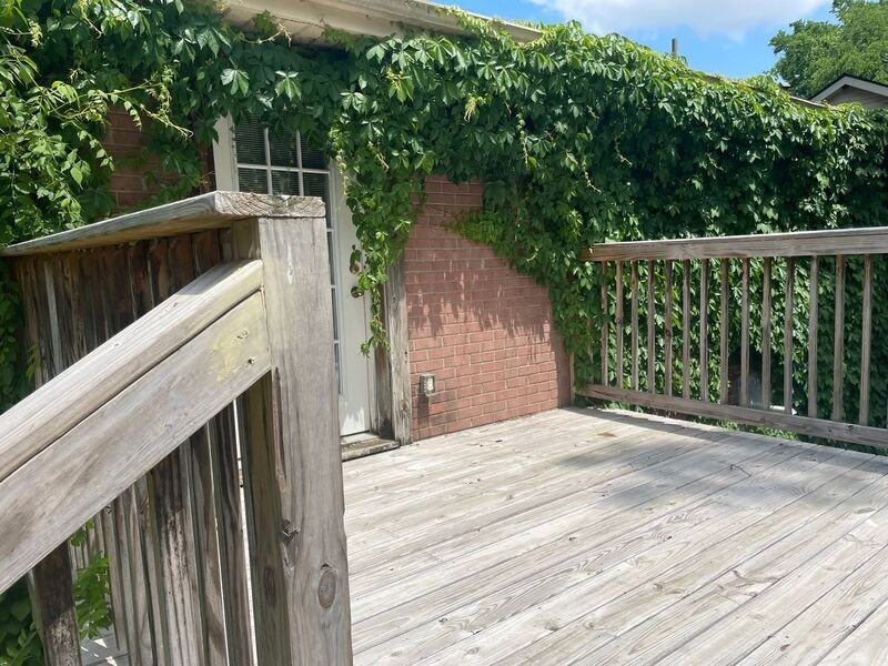 309 Melvin Jones Dr - Photo 3 of 28