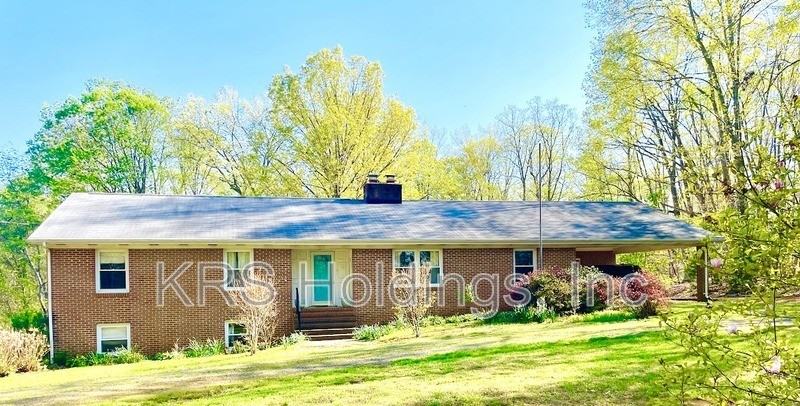 81 Rural Retreat Ln - Photo 2 of 14