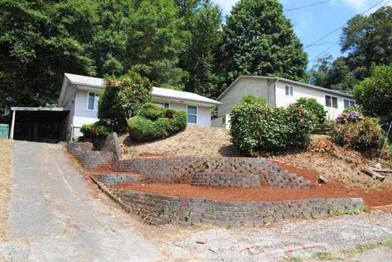 3708 S Perry St - Photo 2 of 14