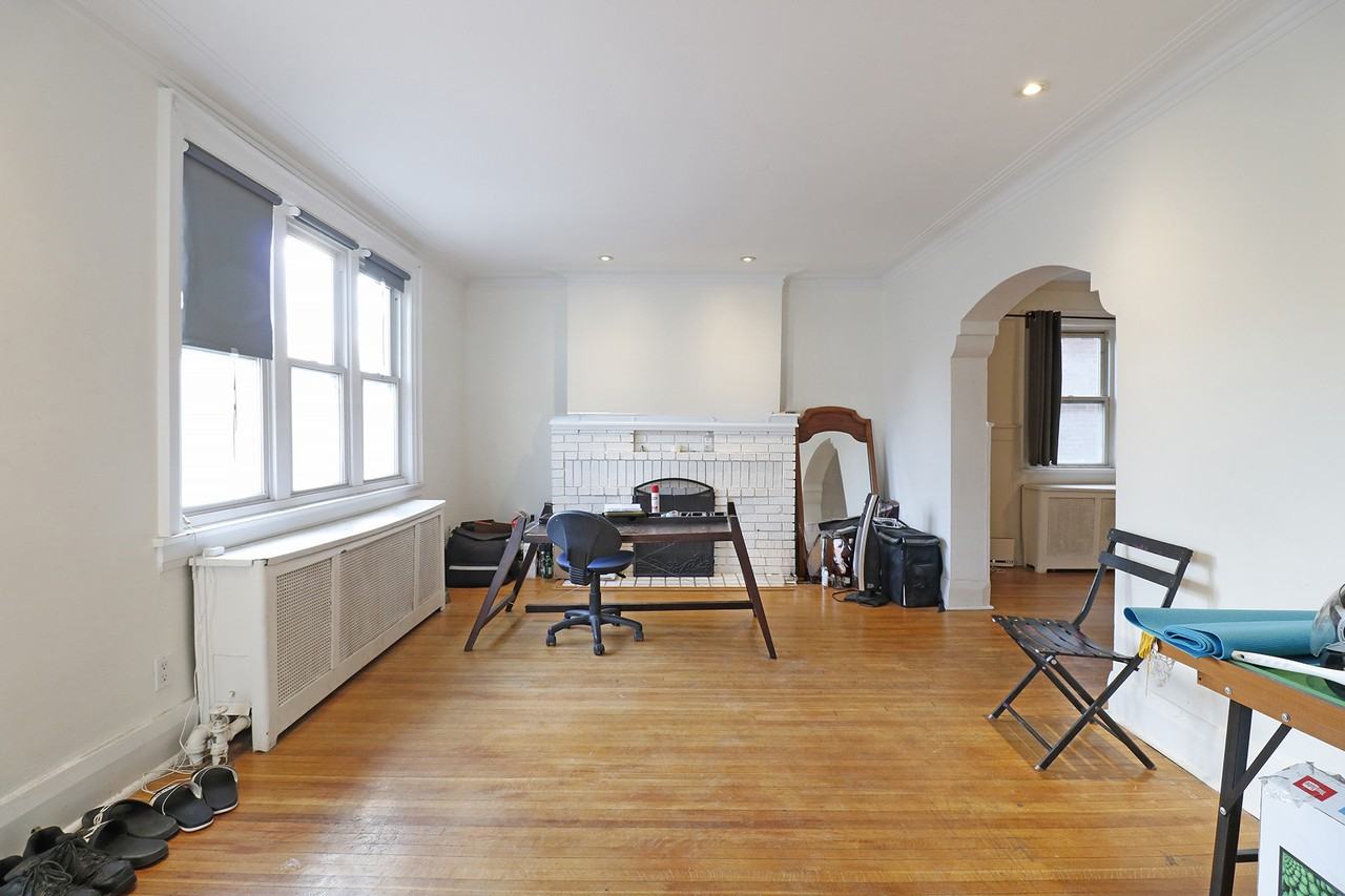 6 Poplar Plains Crescent #MAIN - Photo 2 of 26