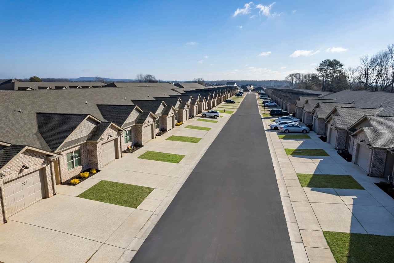 St. Andrews Luxury Apartments - Photo 3 of 34