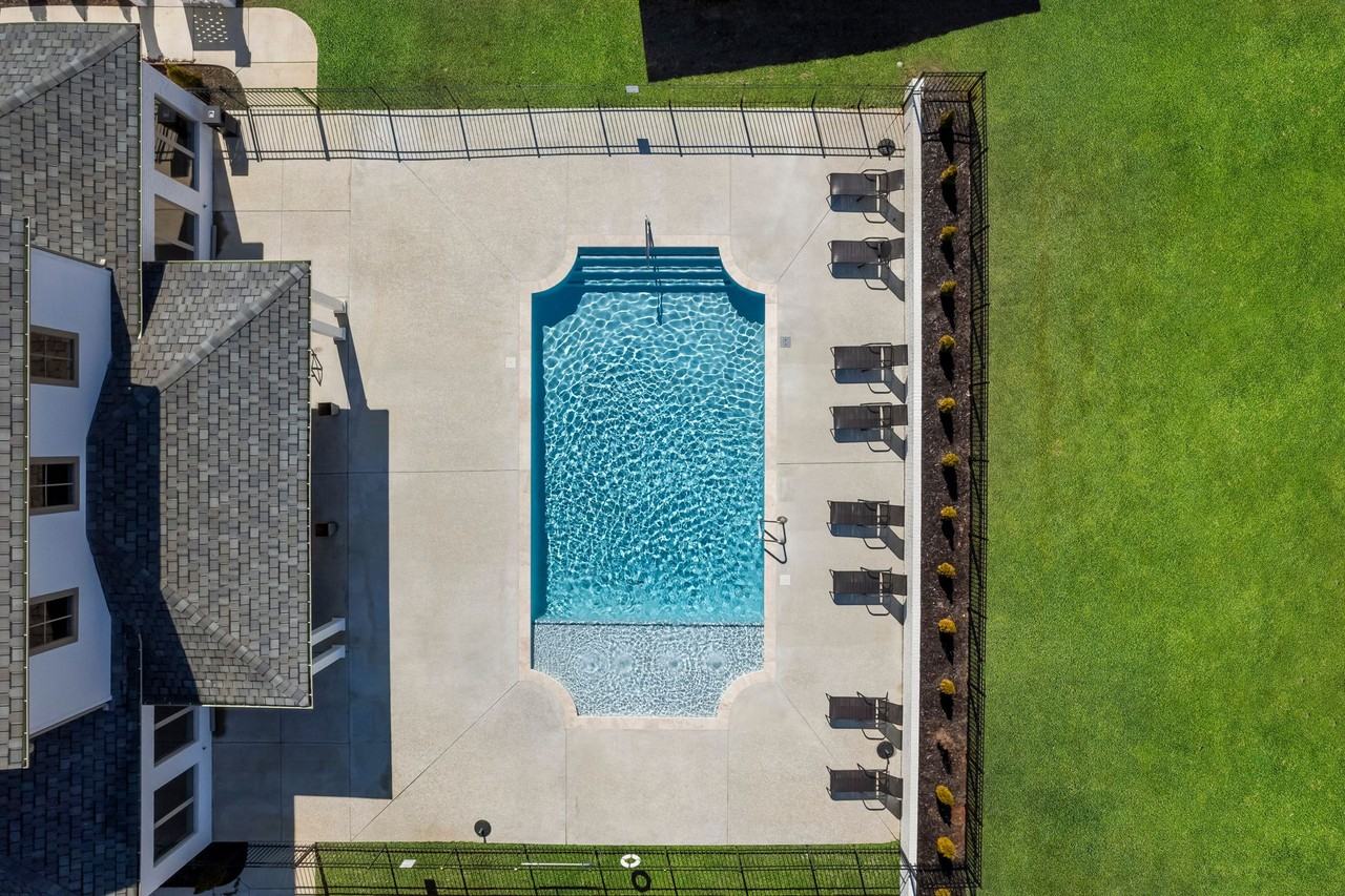 St. Andrews Luxury Apartments - Photo 7 of 34