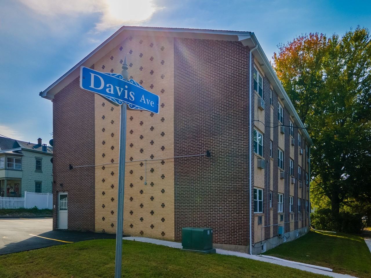 Davis Apartments - 21 Davis Ave Bridgeport CT | Zumper