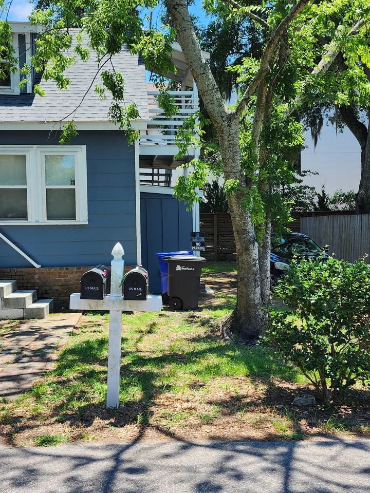 102 Rose Lane - Photo 4 of 12