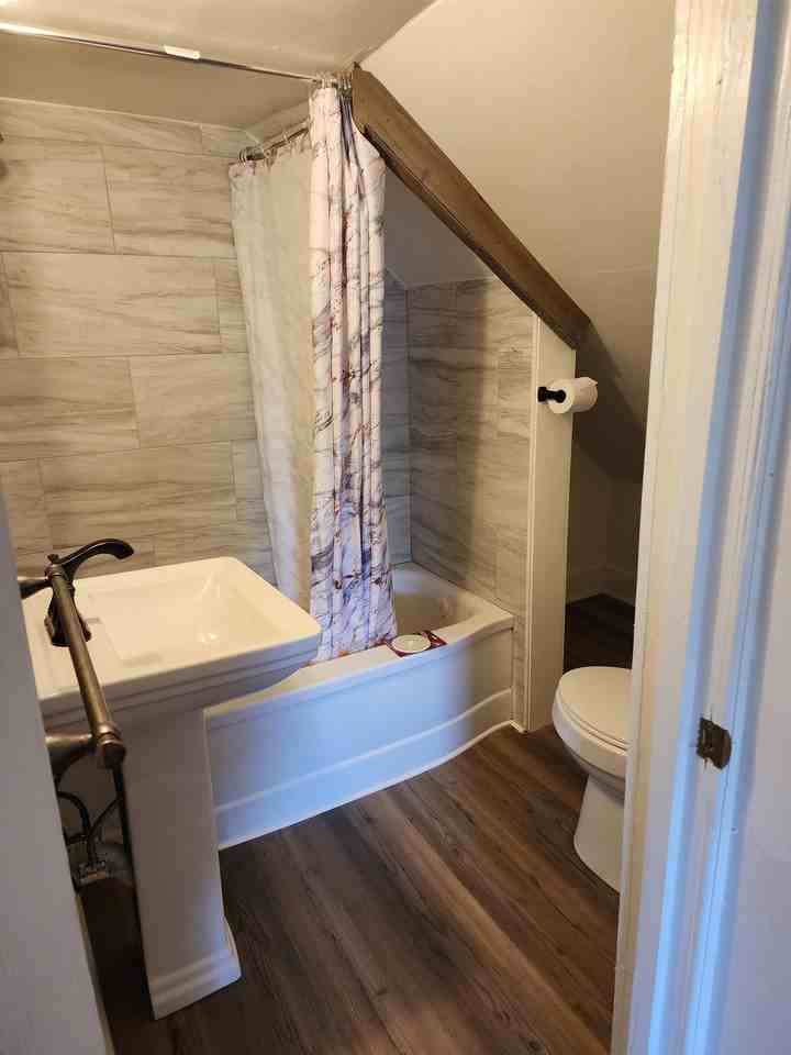 102 Rose Lane - Photo 7 of 12