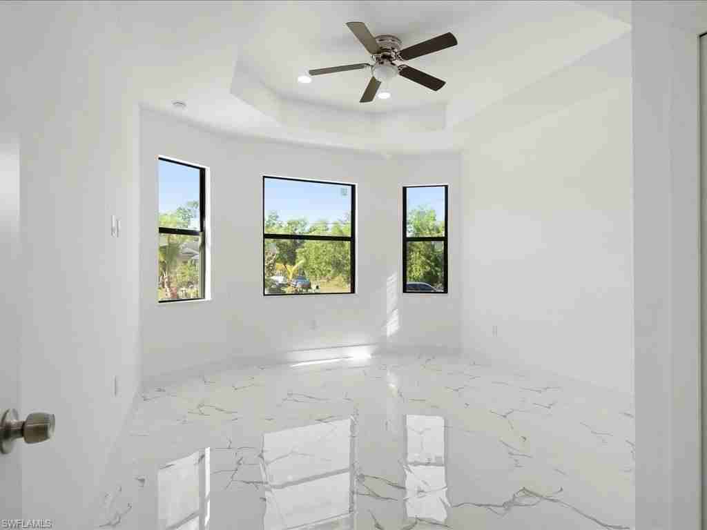 5210 28th Street Southwest - Photo 4 of 40