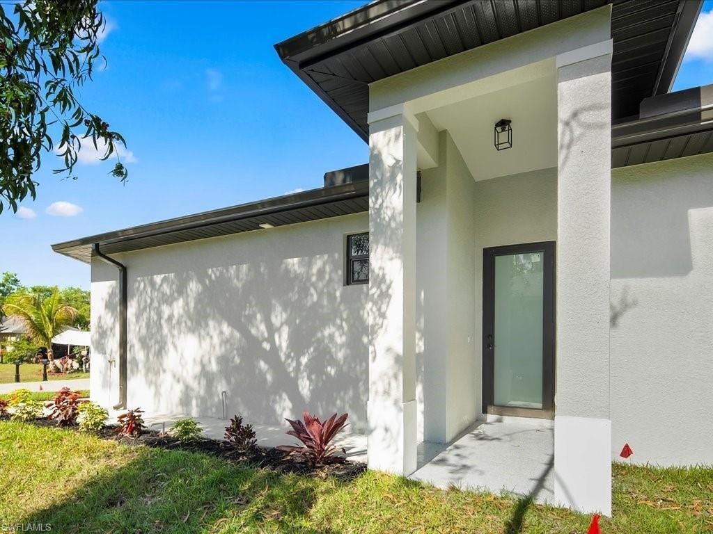 5210 28th Street Southwest - Photo 5 of 40