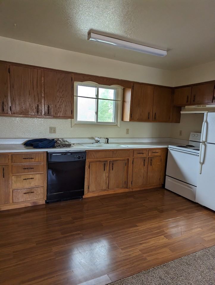 218 South Taylor Street - Photo 2 of 7
