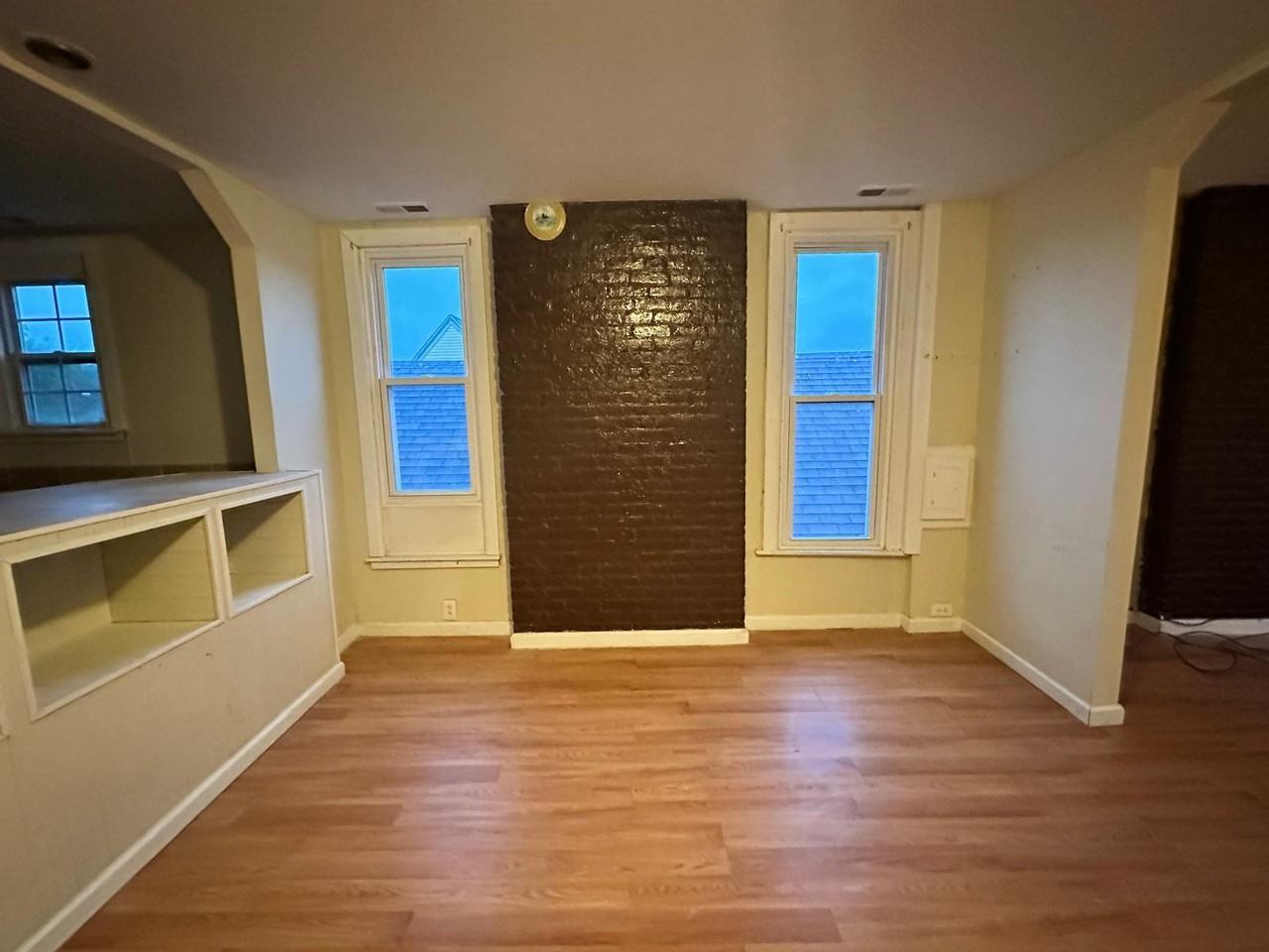 57 1/2 Saratoga Avenue - Photo 3 of 11