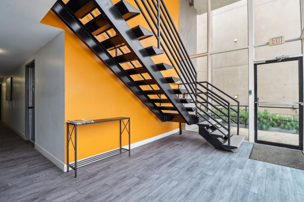 1275 Federal Ave - Photo 7 of 21