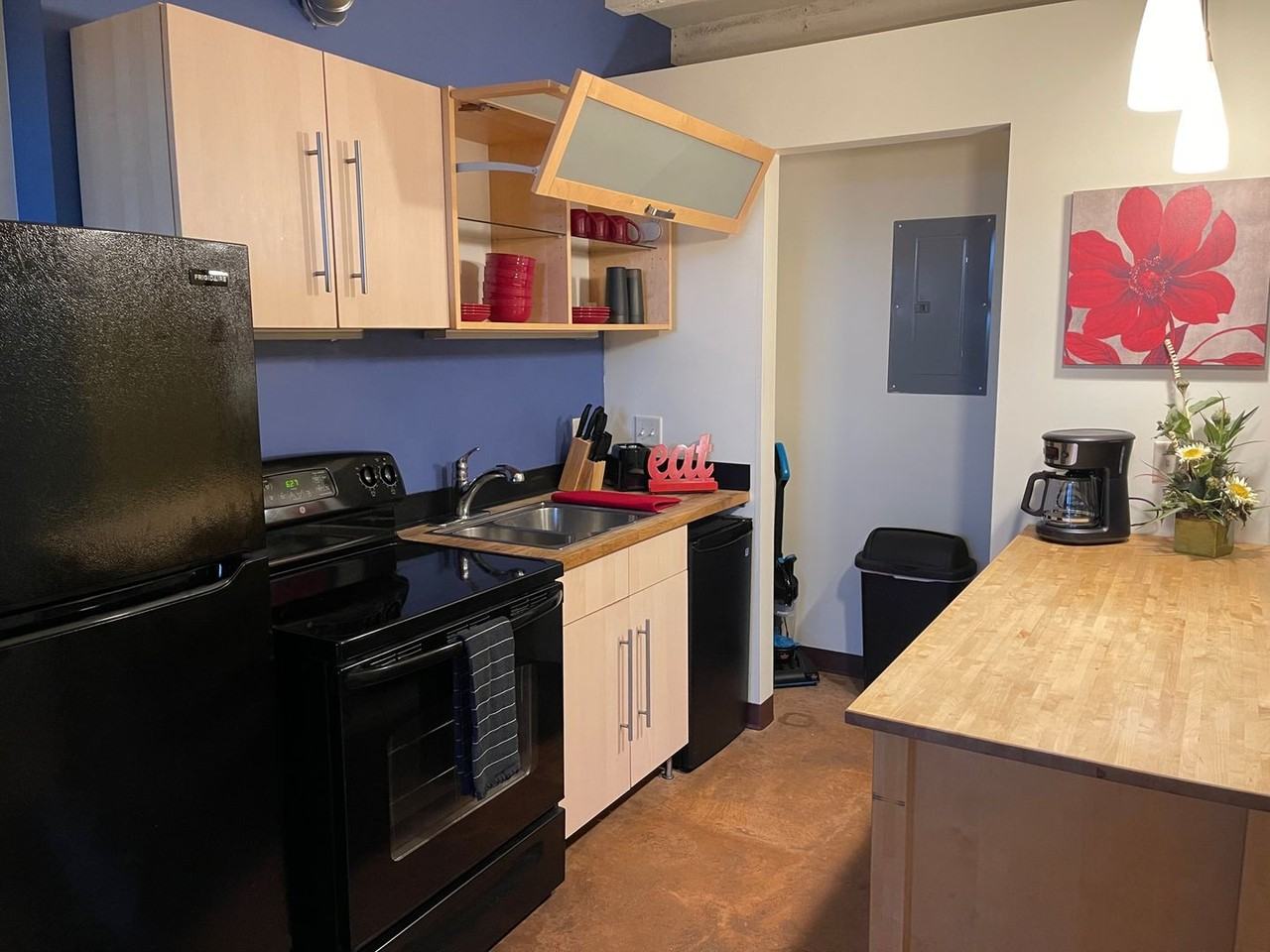 Tracy Lofts - Photo 5 of 12