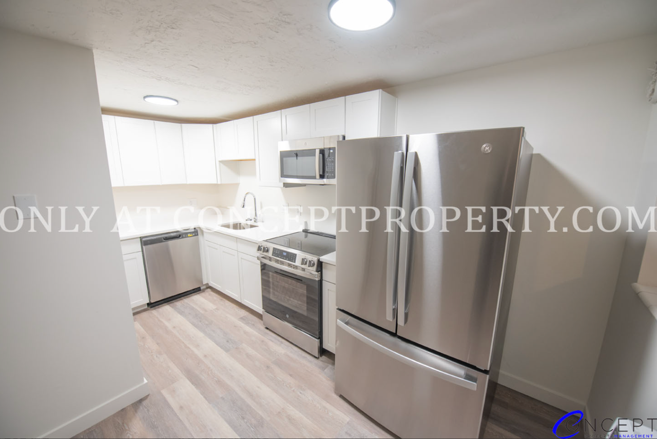 The Ivy on 5th - Photo 7 of 50